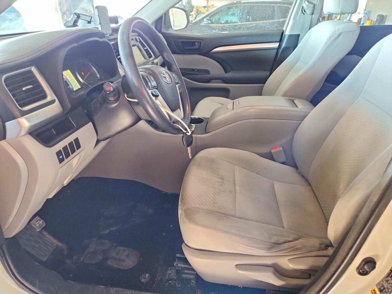 Toyota Highlander Le