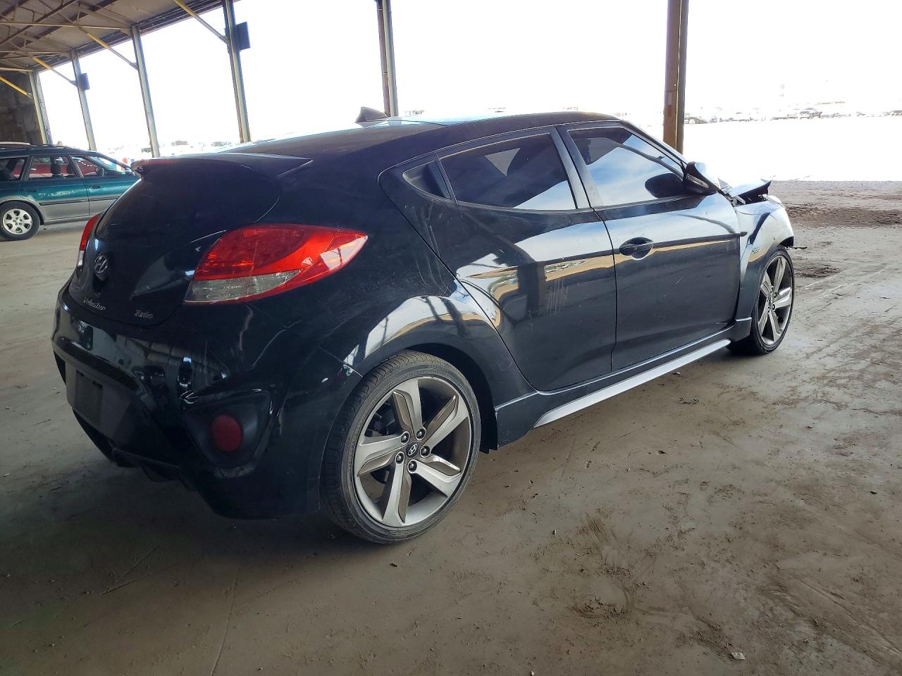 Hyundai VELOSTER Turbo