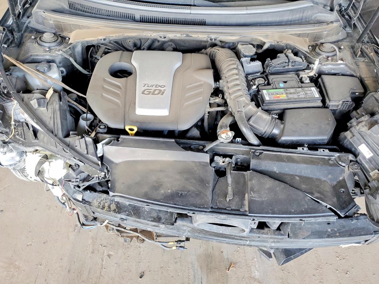 Hyundai VELOSTER Turbo