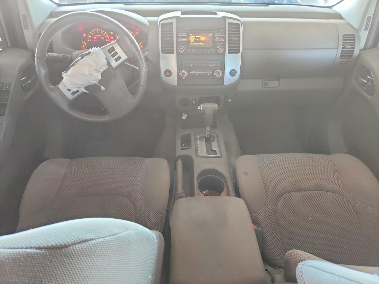 Nissan Frontier Sv
