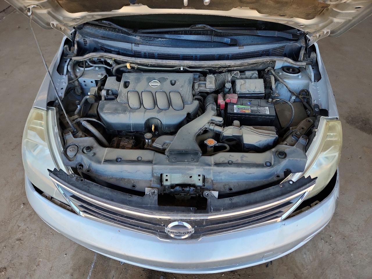 Nissan Versa 1.8 S