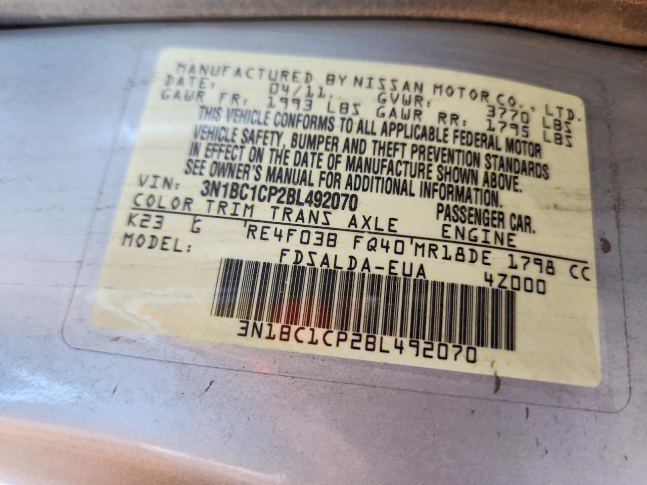 Nissan Versa 1.8 S