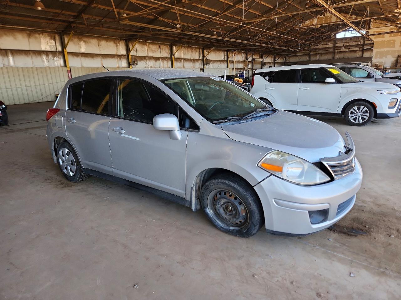 Nissan Versa 1.8 S