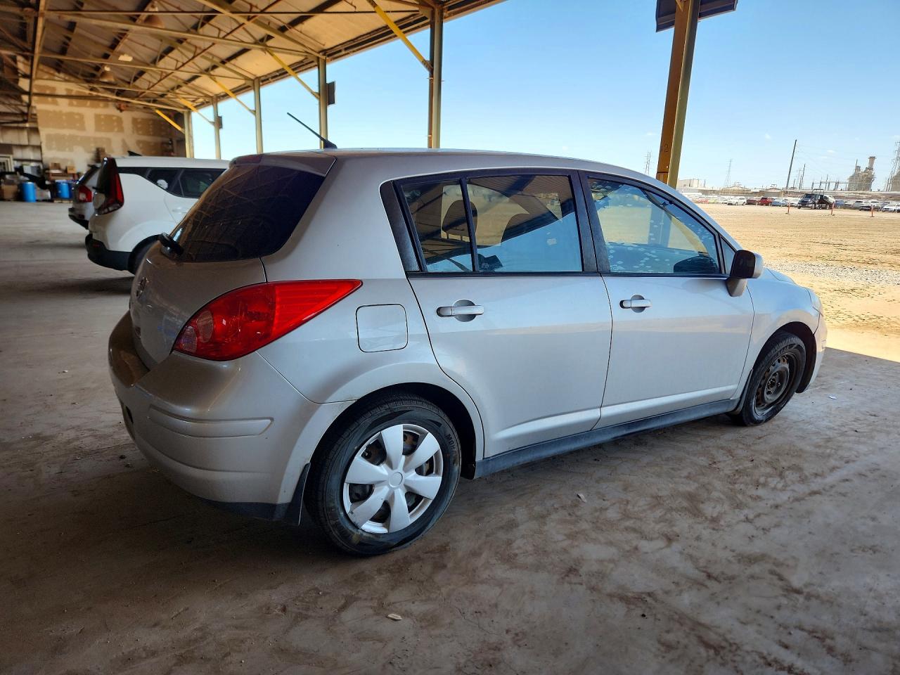 Nissan Versa 1.8 S