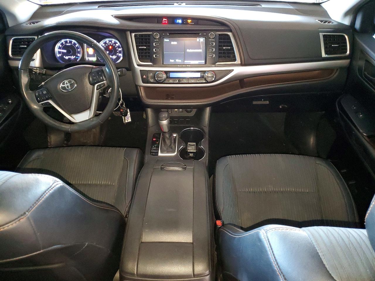 Toyota Highlander Le Plus