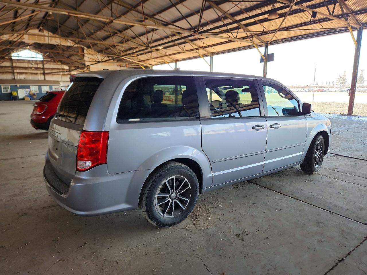 Dodge Caravan Sxt