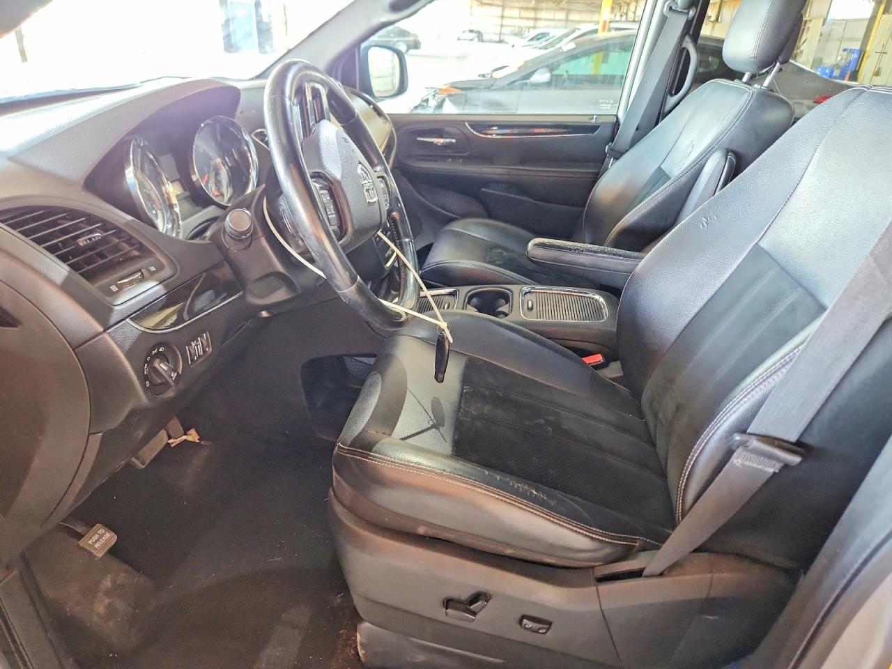 Dodge Caravan Sxt