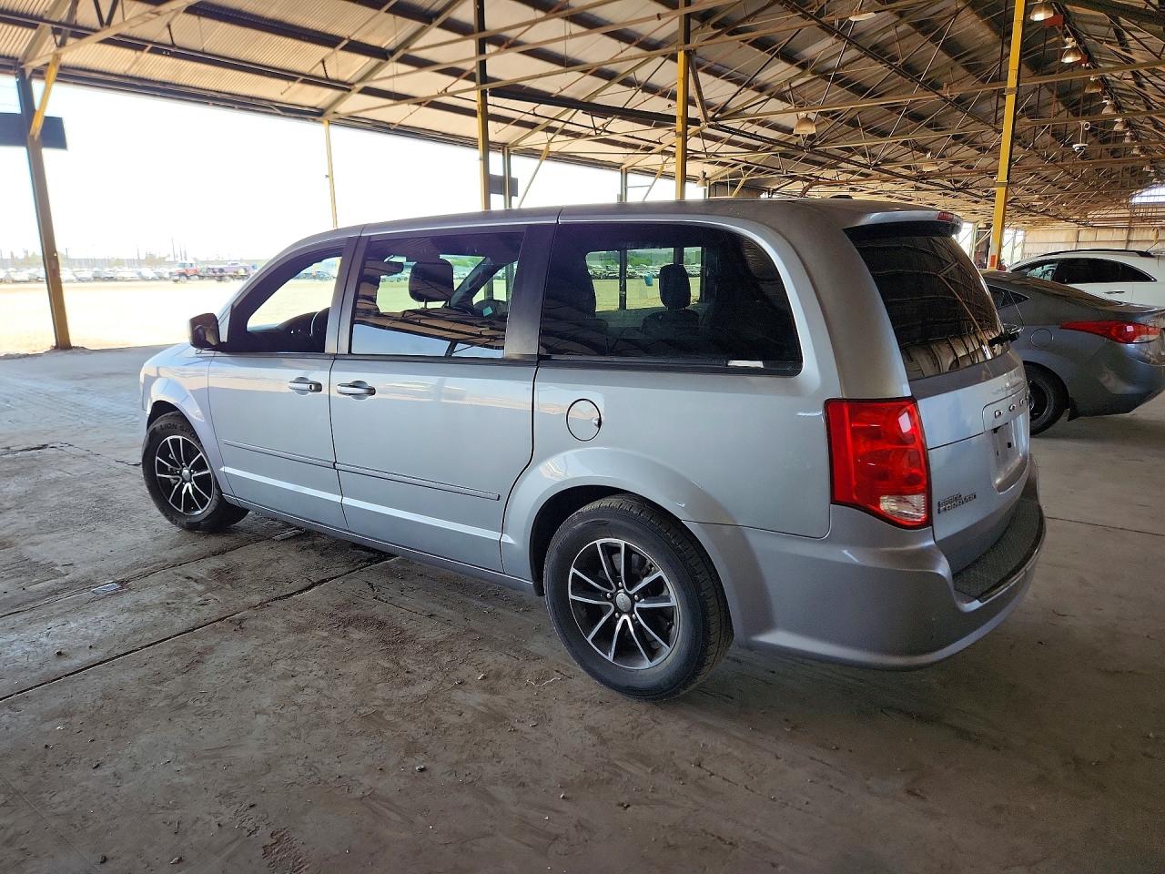 Dodge Caravan Sxt