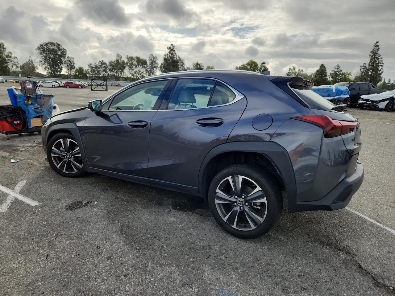 Lexus Ux Base