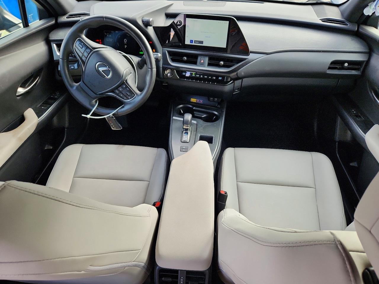 Lexus Ux Base