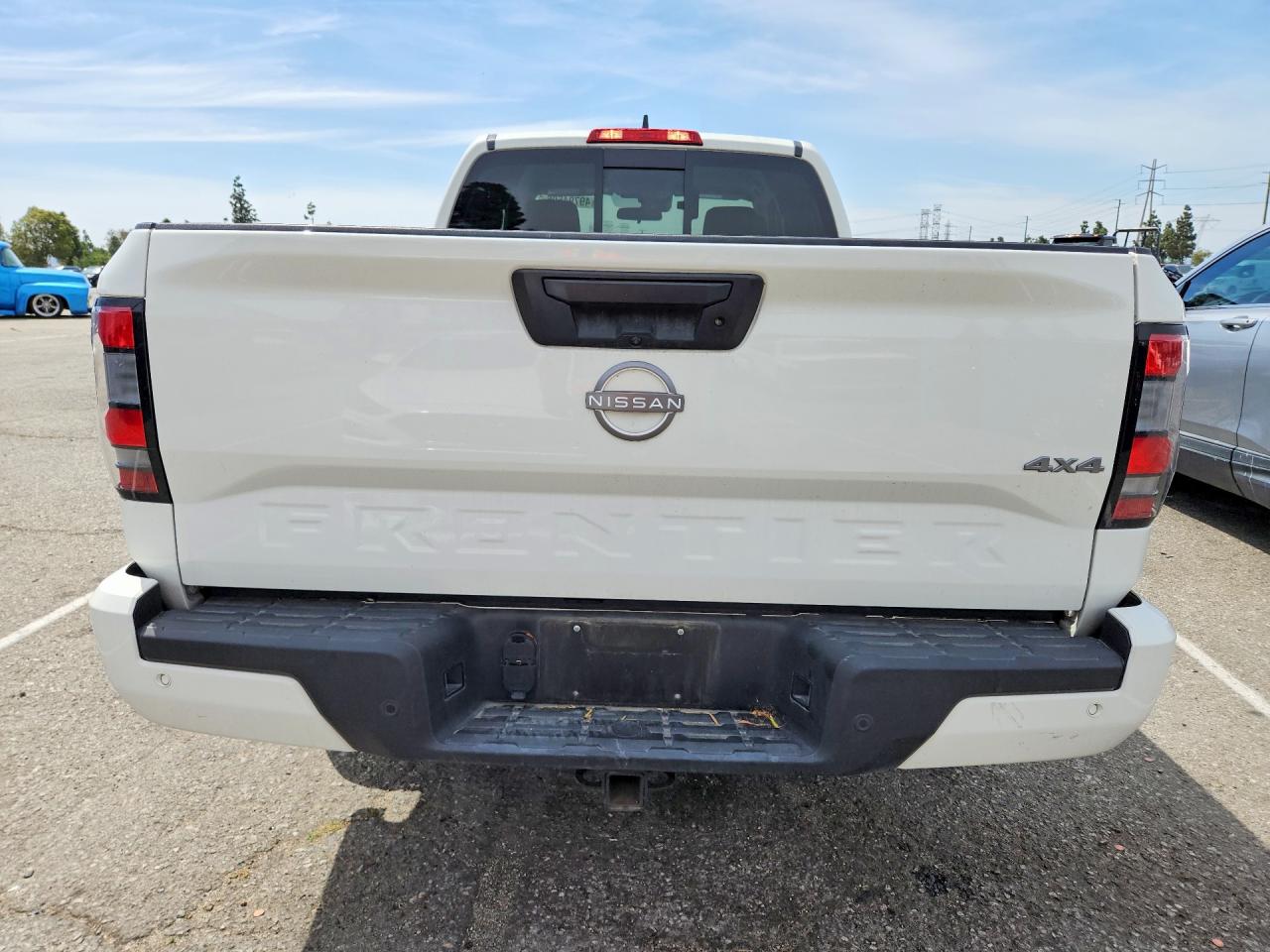 Nissan Frontier Sv