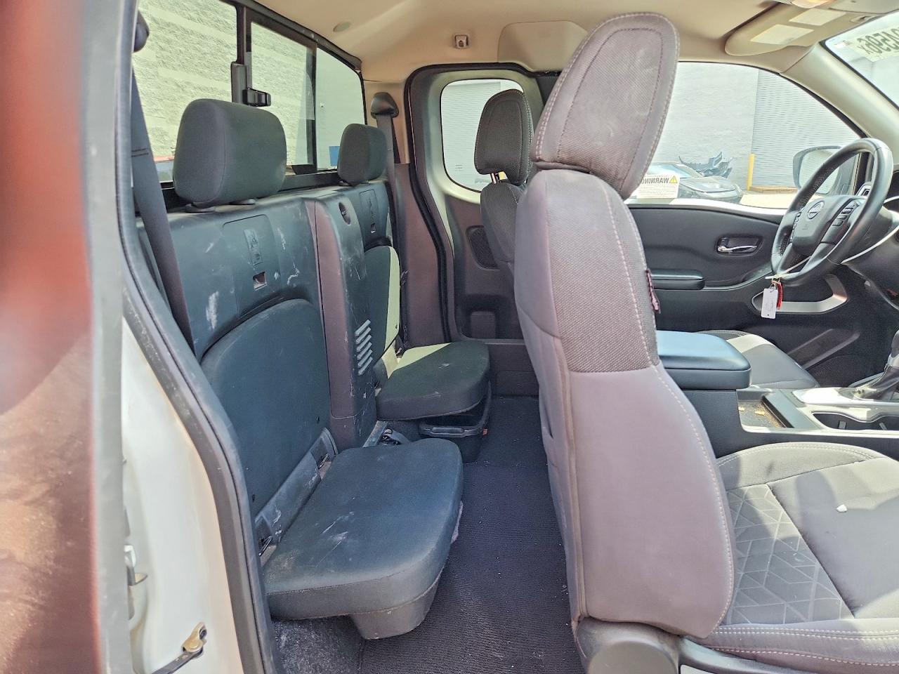 Nissan Frontier Sv