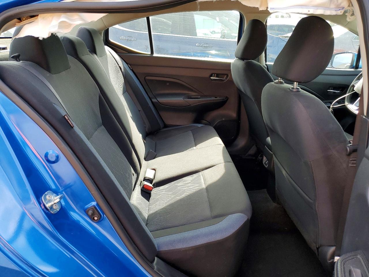 Nissan Versa Sv