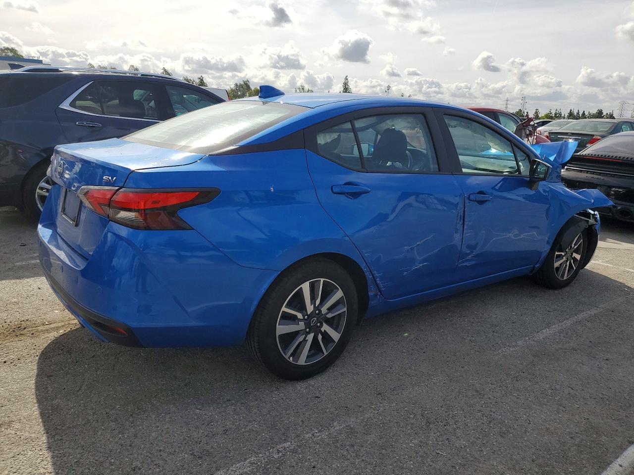 Nissan Versa Sv