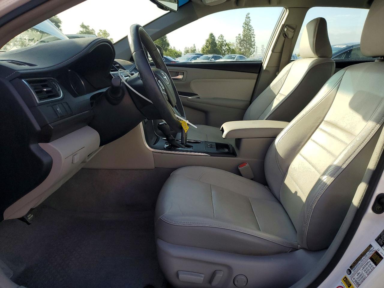 Toyota Camry Xle