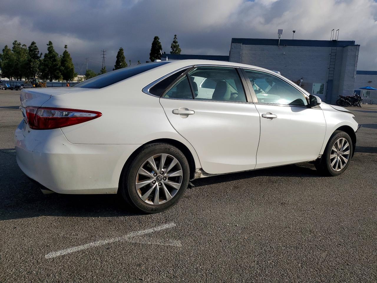 Toyota Camry Xle