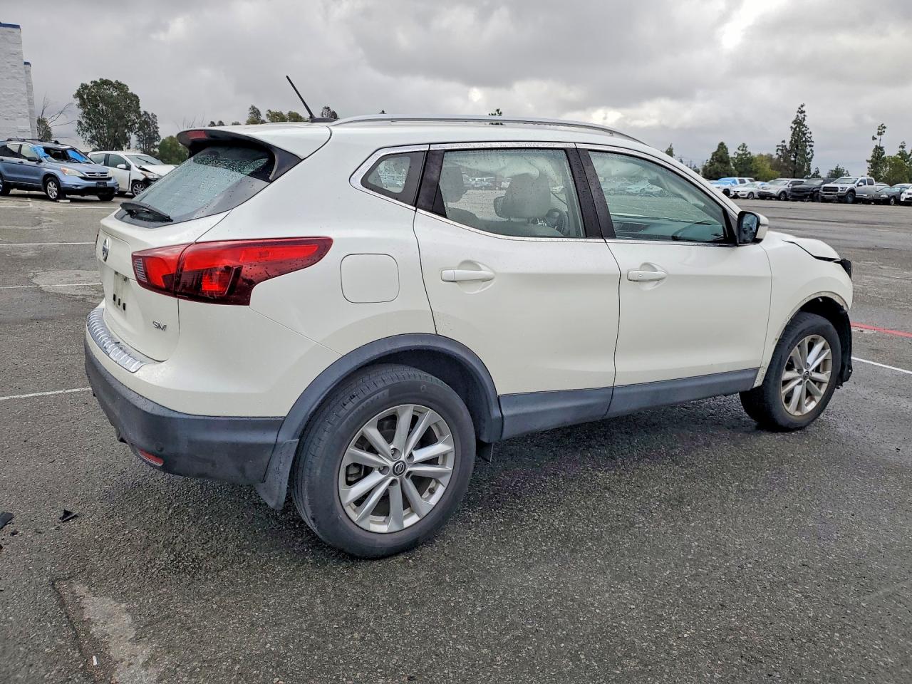 Nissan Rogue Sv