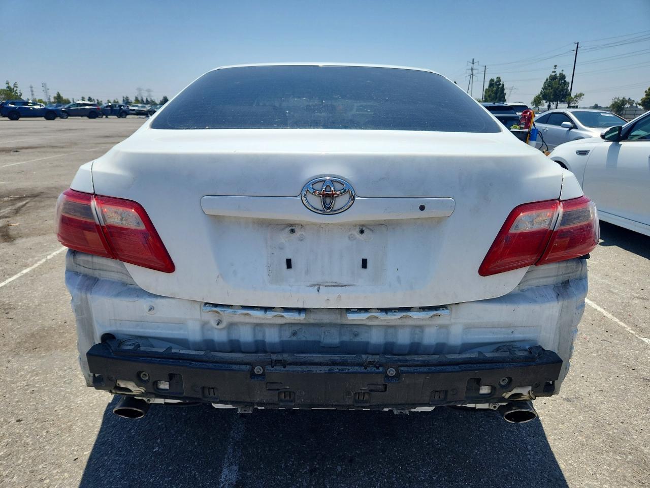 Toyota Camry Le V6