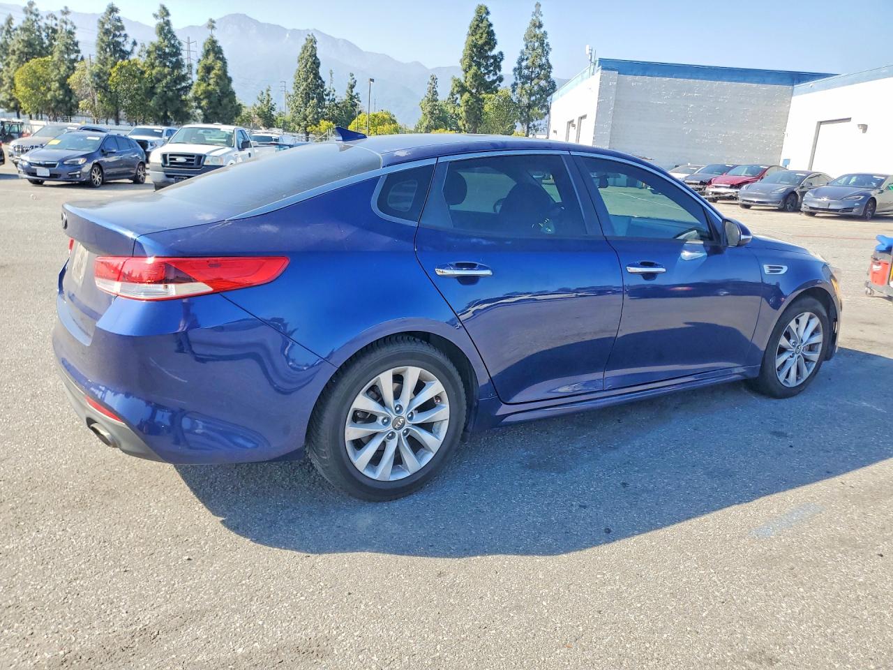 Kia Optima Lx