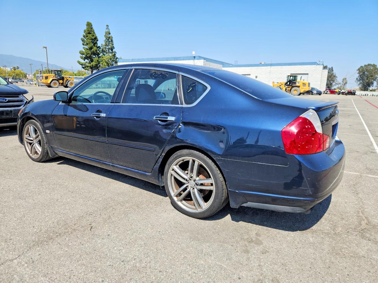 INFINITI M35 Base