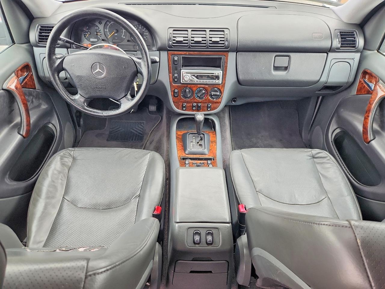 Mercedes-Benz M-Class 320