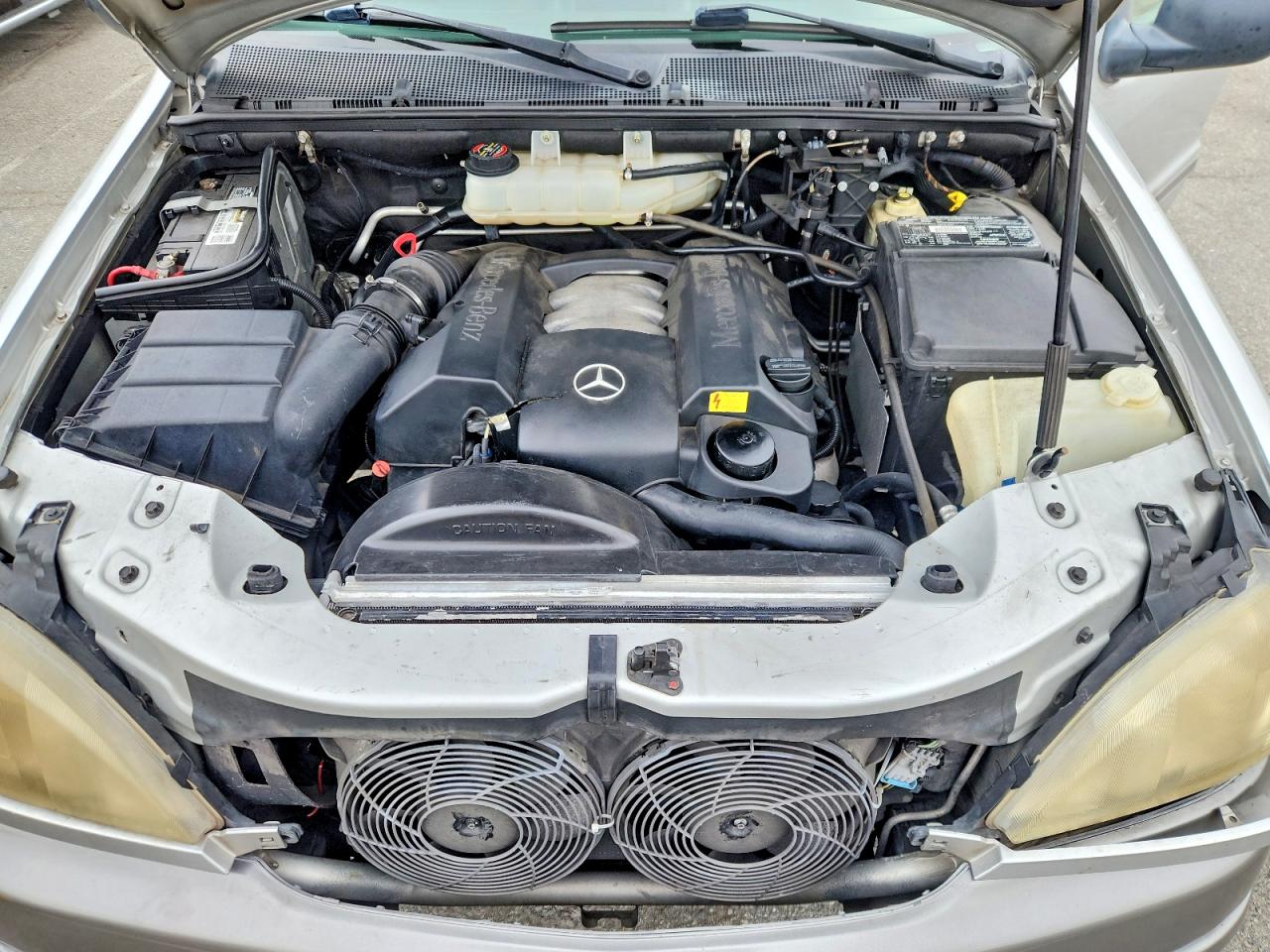 Mercedes-Benz M-Class 320