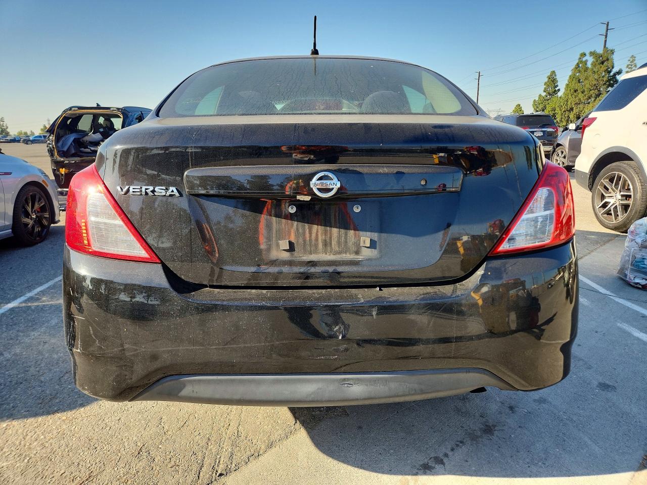 Nissan Versa 1.6 S