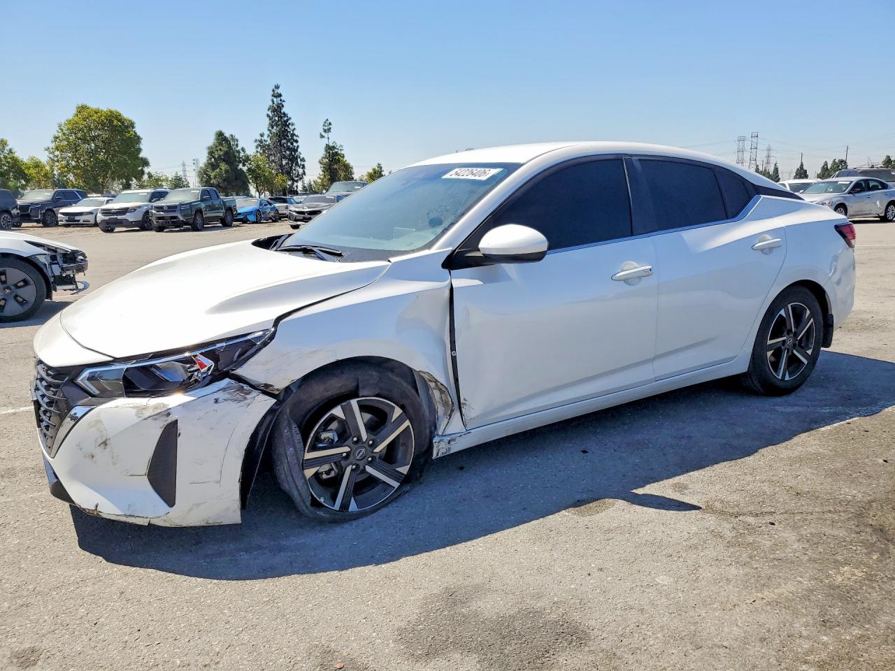 Salvage Nissan Sentra Image