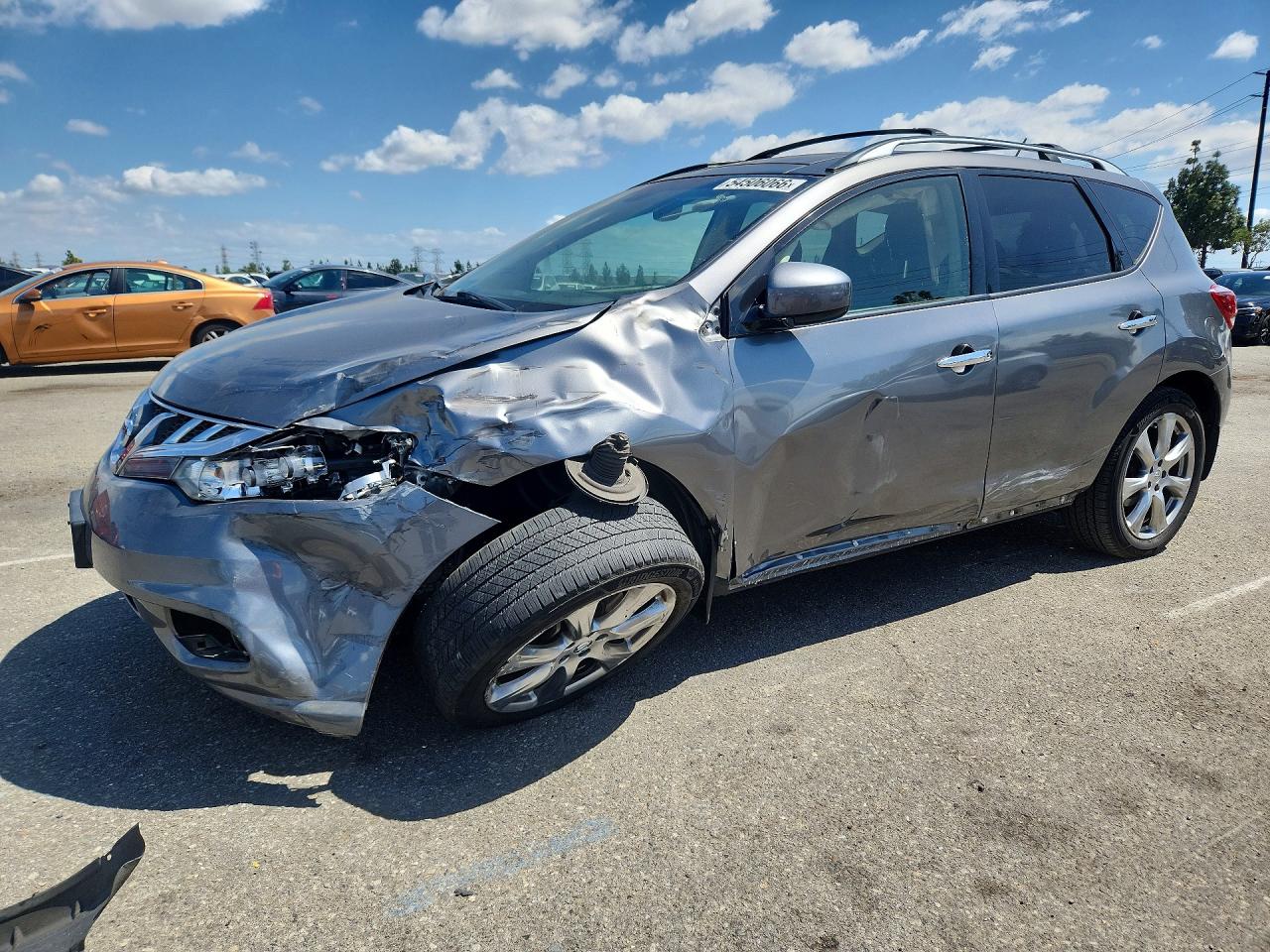 Salvage Nissan Murano Le Image