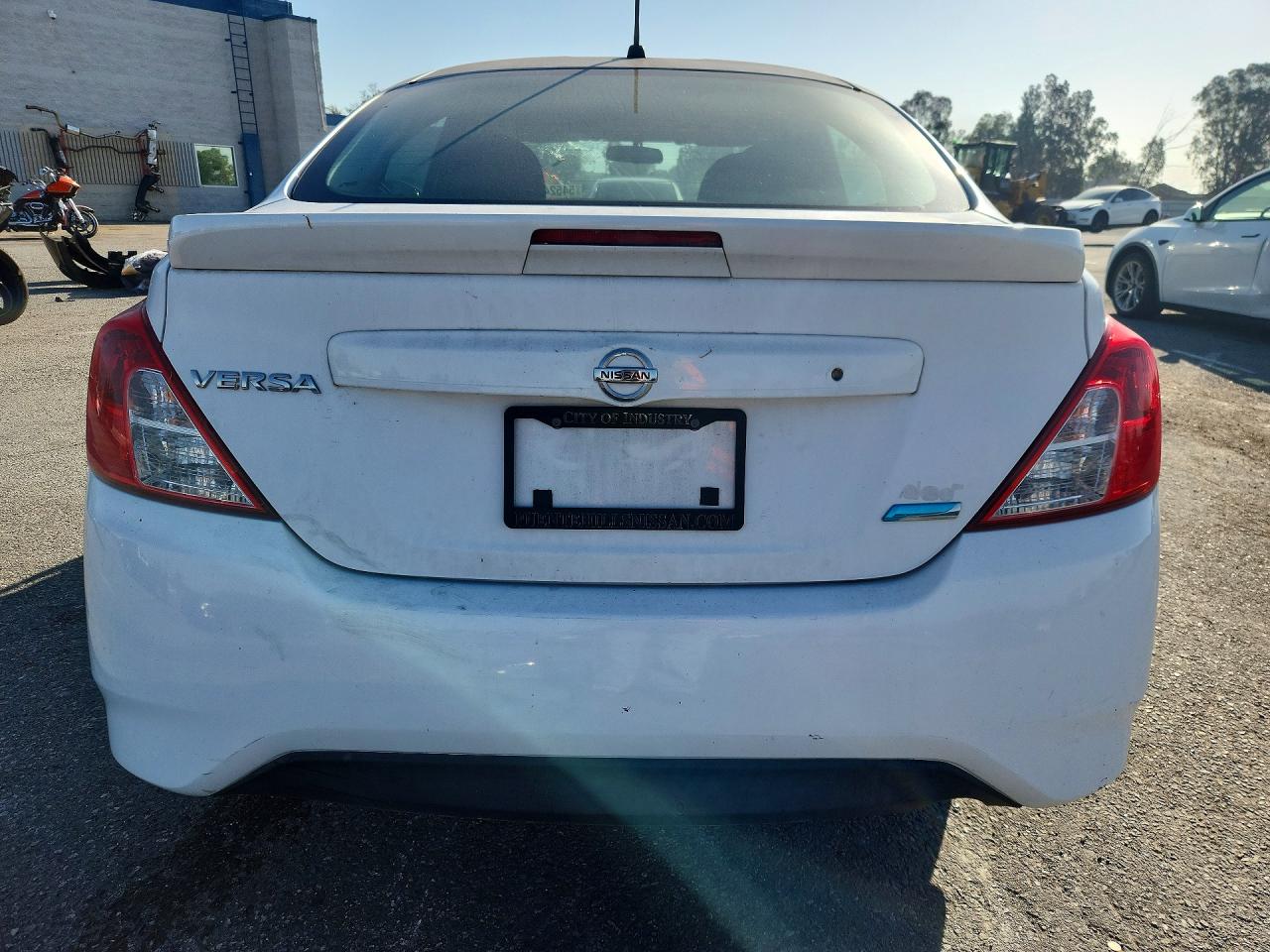 Nissan Versa 1.6 S Plus