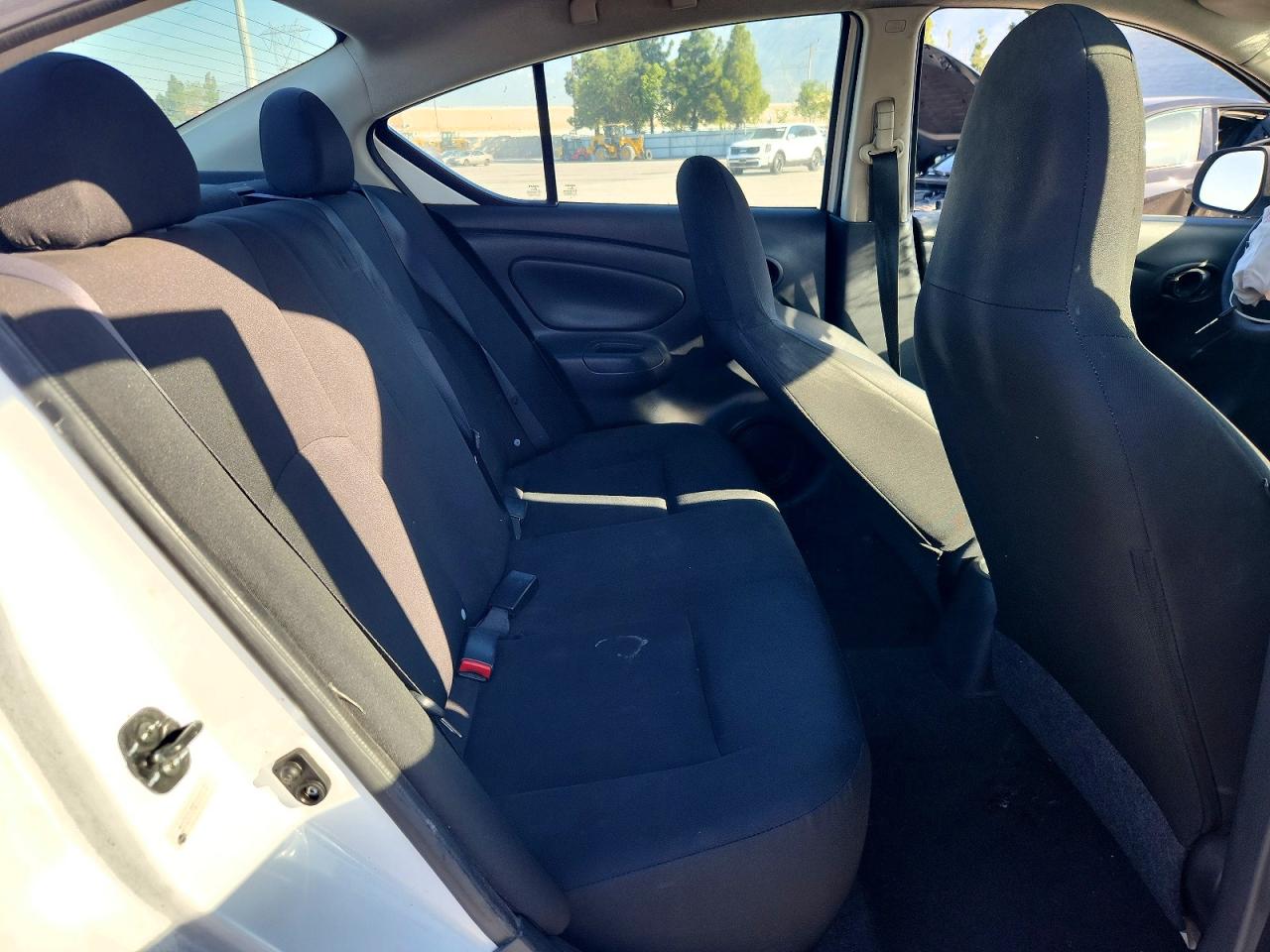 Nissan Versa 1.6 S Plus