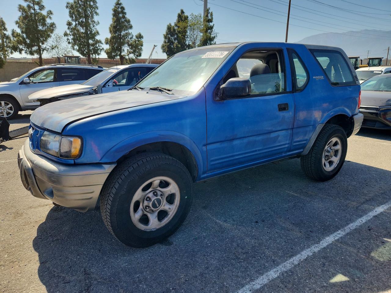 Salvage Isuzu Rodeo Image