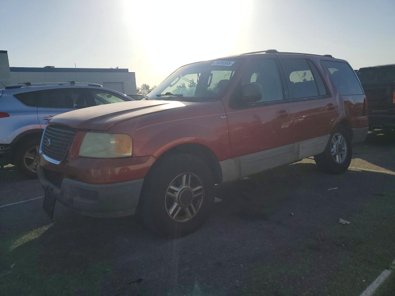 Salvage Ford Expedition Image