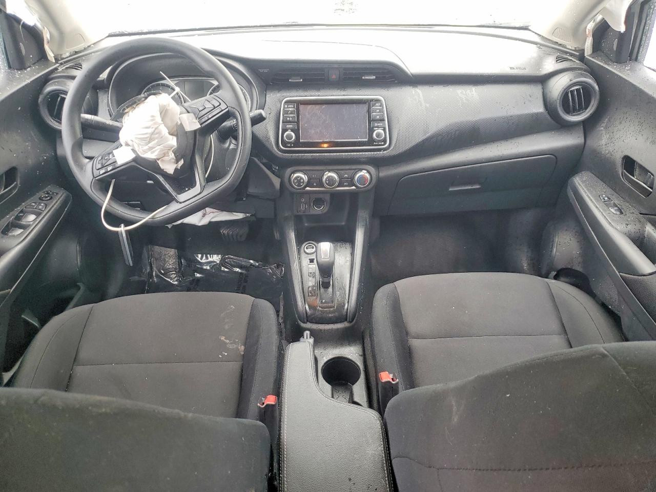 Nissan Kicks Play S