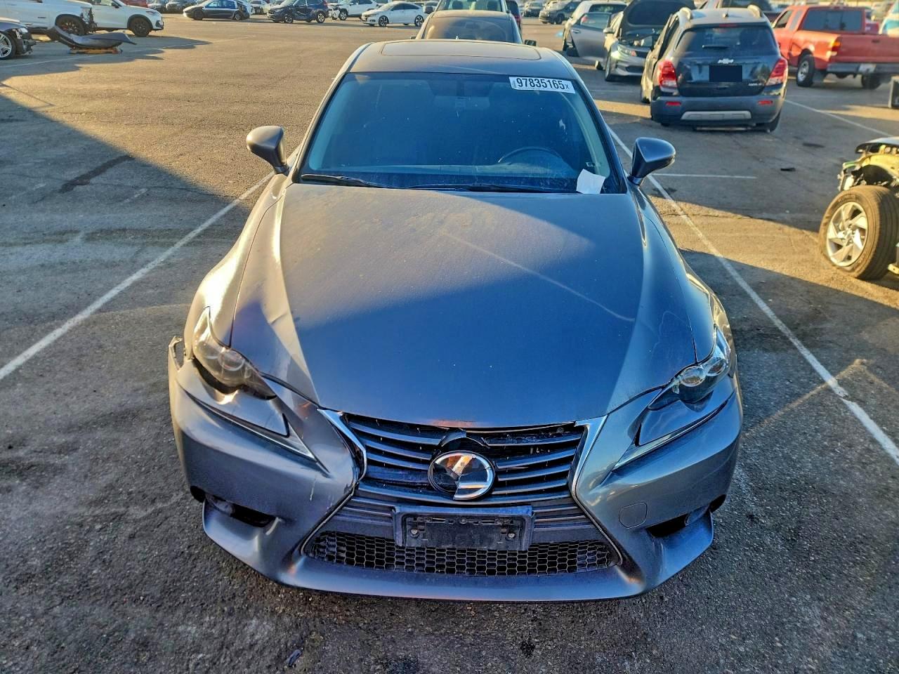 Lexus Is Base