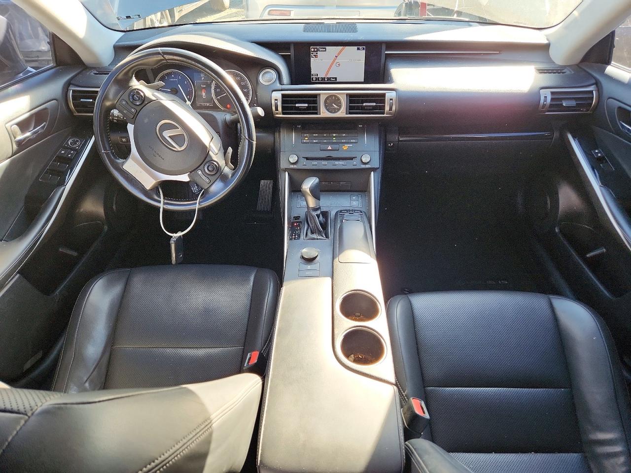 Lexus Is Base