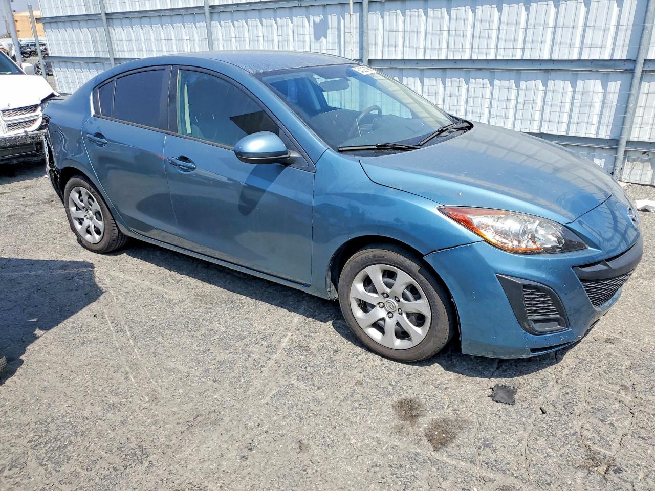 Mazda 3 I