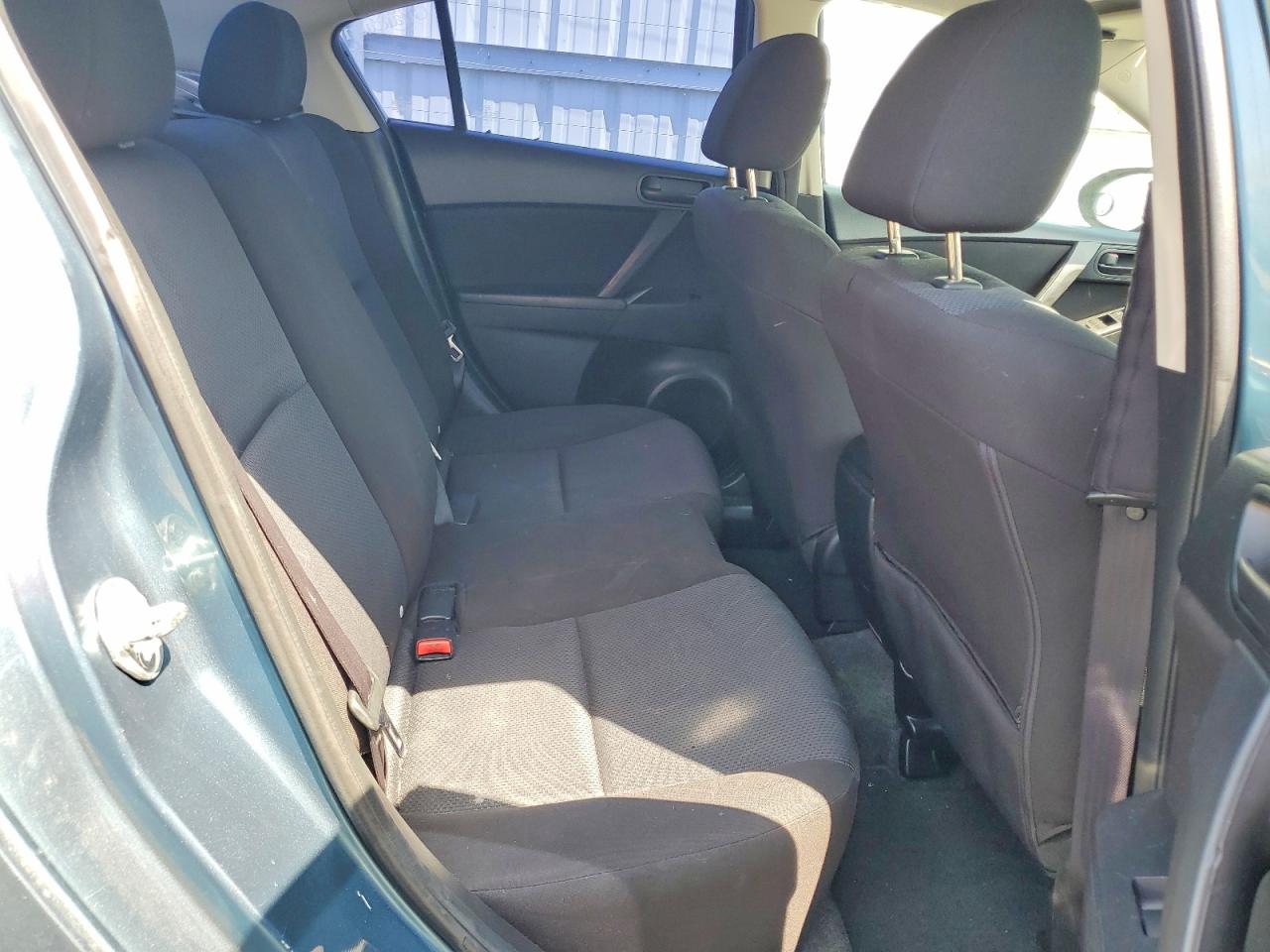 Mazda 3 I