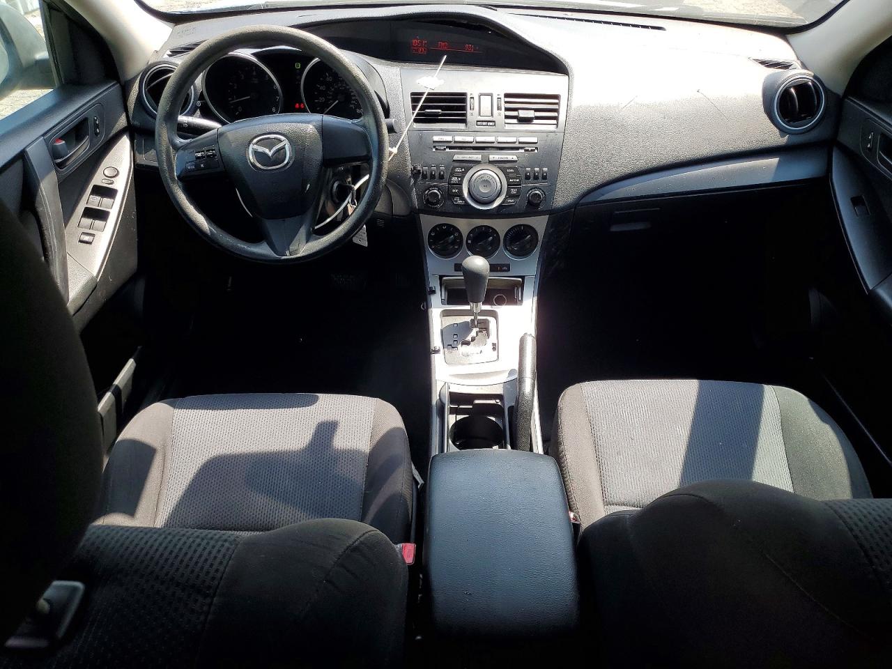 Mazda 3 I