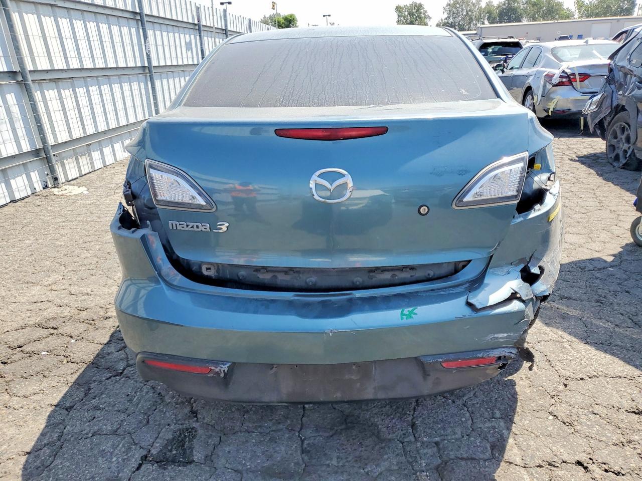 Mazda 3 I