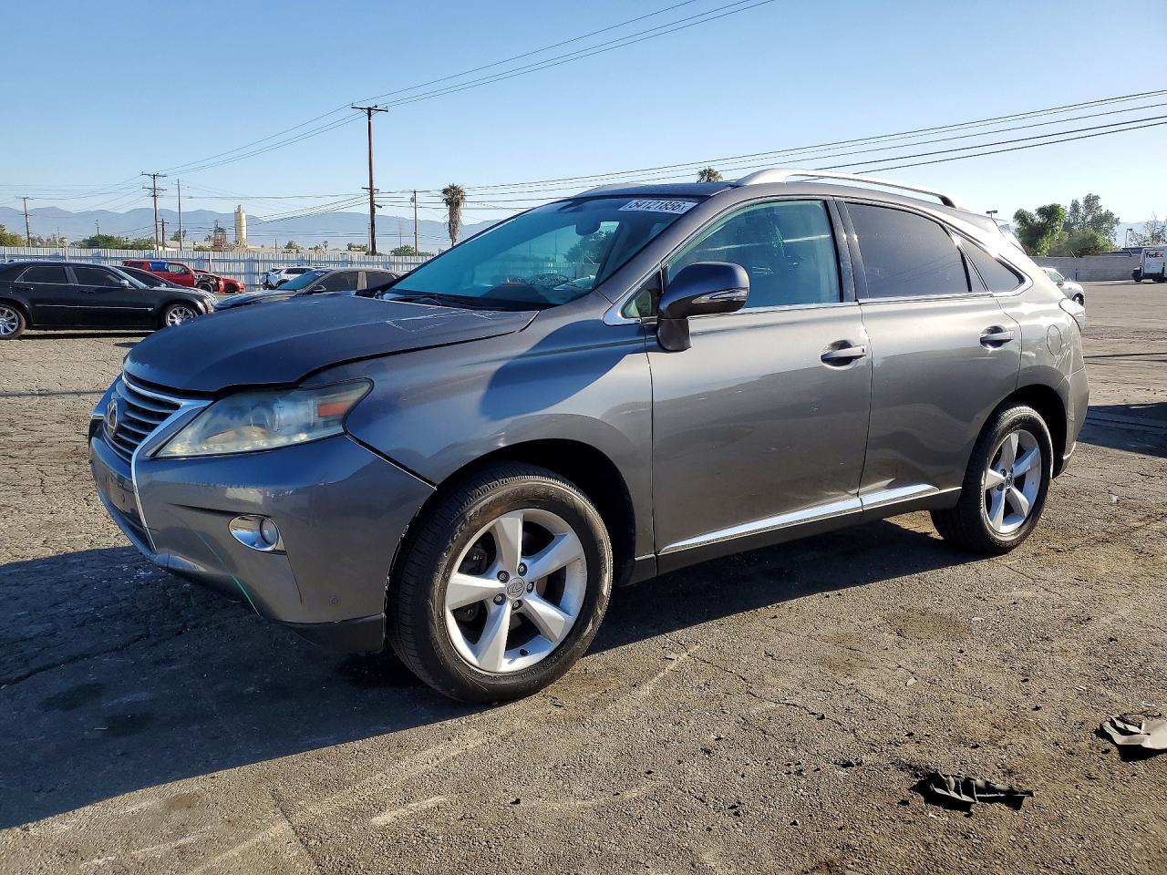 Salvage Lexus RX Image