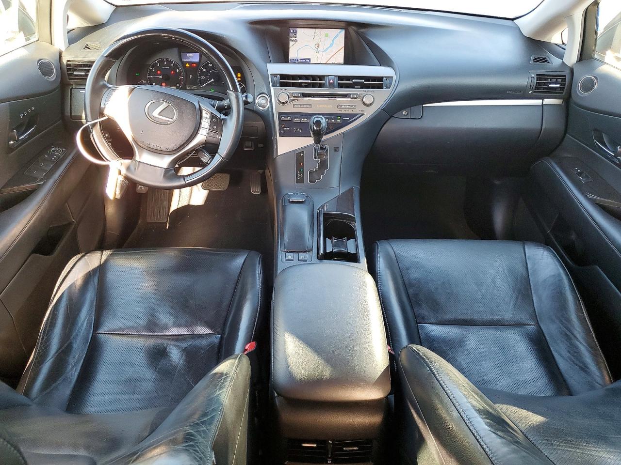 Lexus RX Base
