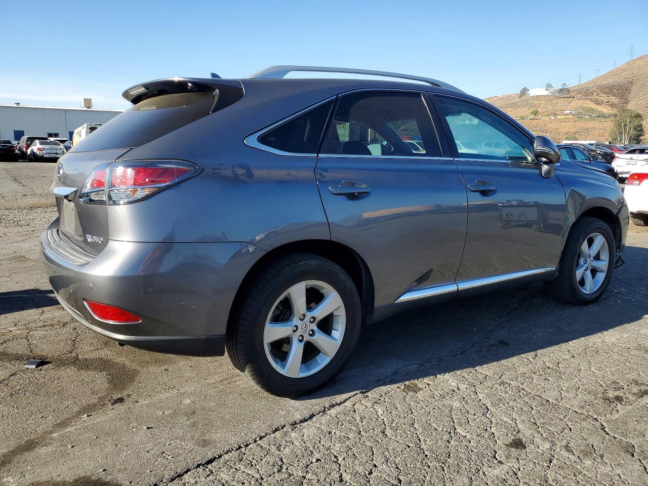 Lexus RX Base