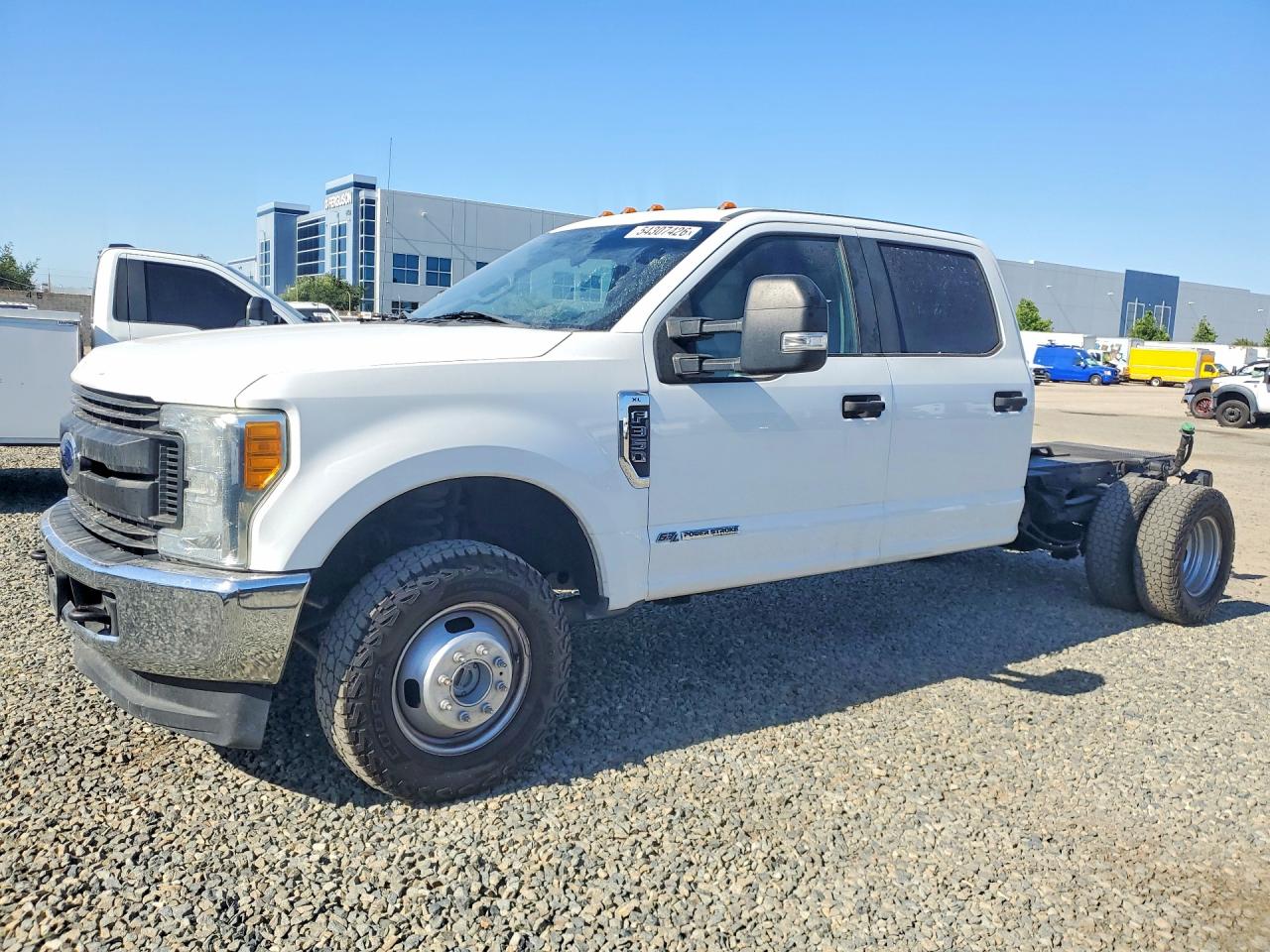 Salvage Ford F-350 Image