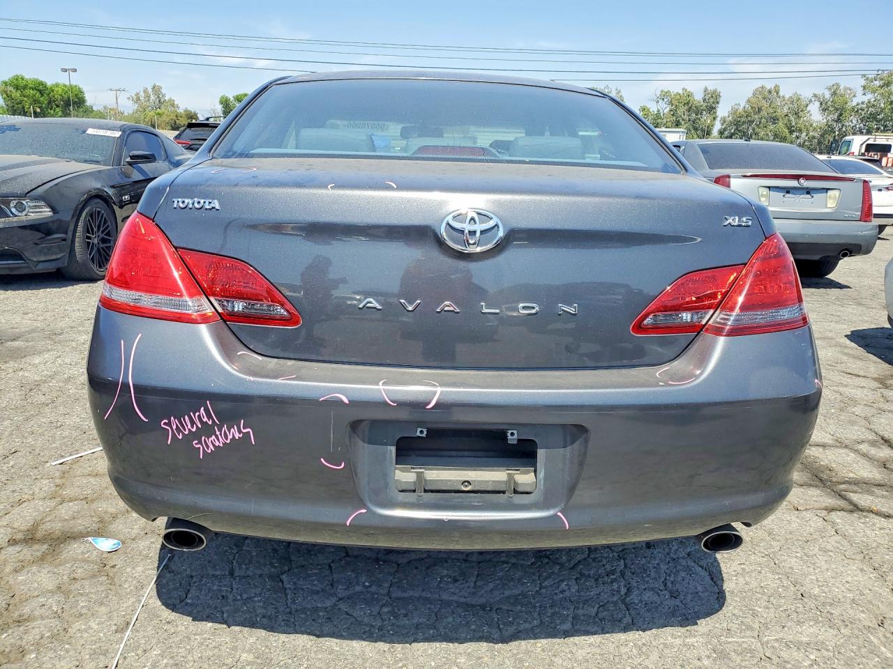 Toyota Avalon Xls