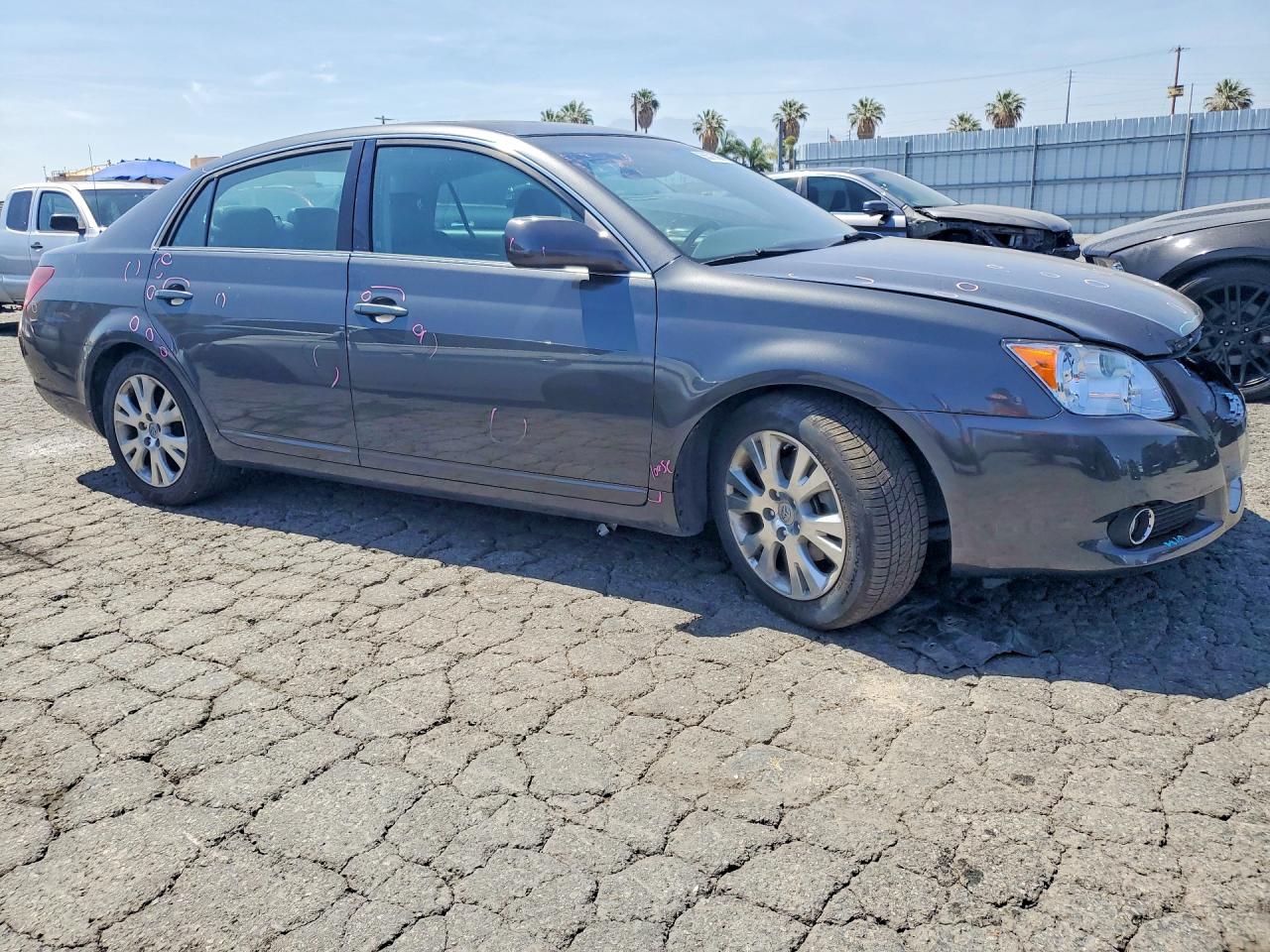 Toyota Avalon Xls
