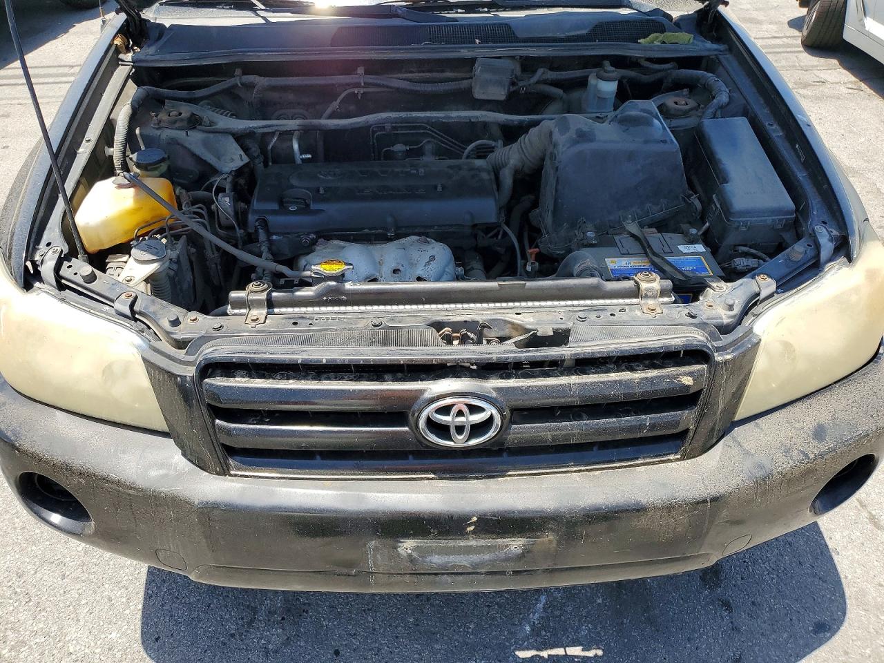 Toyota Highlander Base