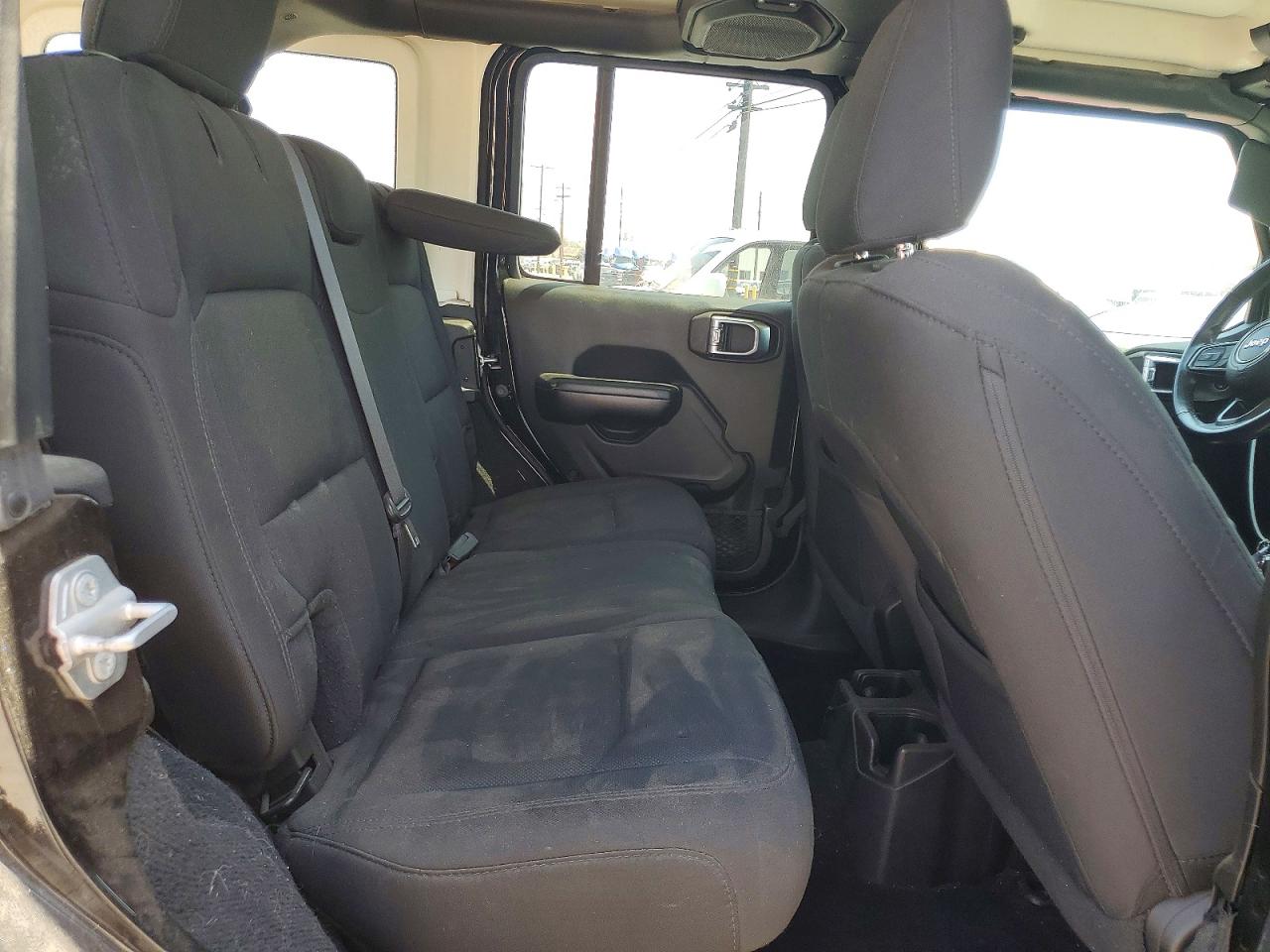 Jeep Wrangler Sport