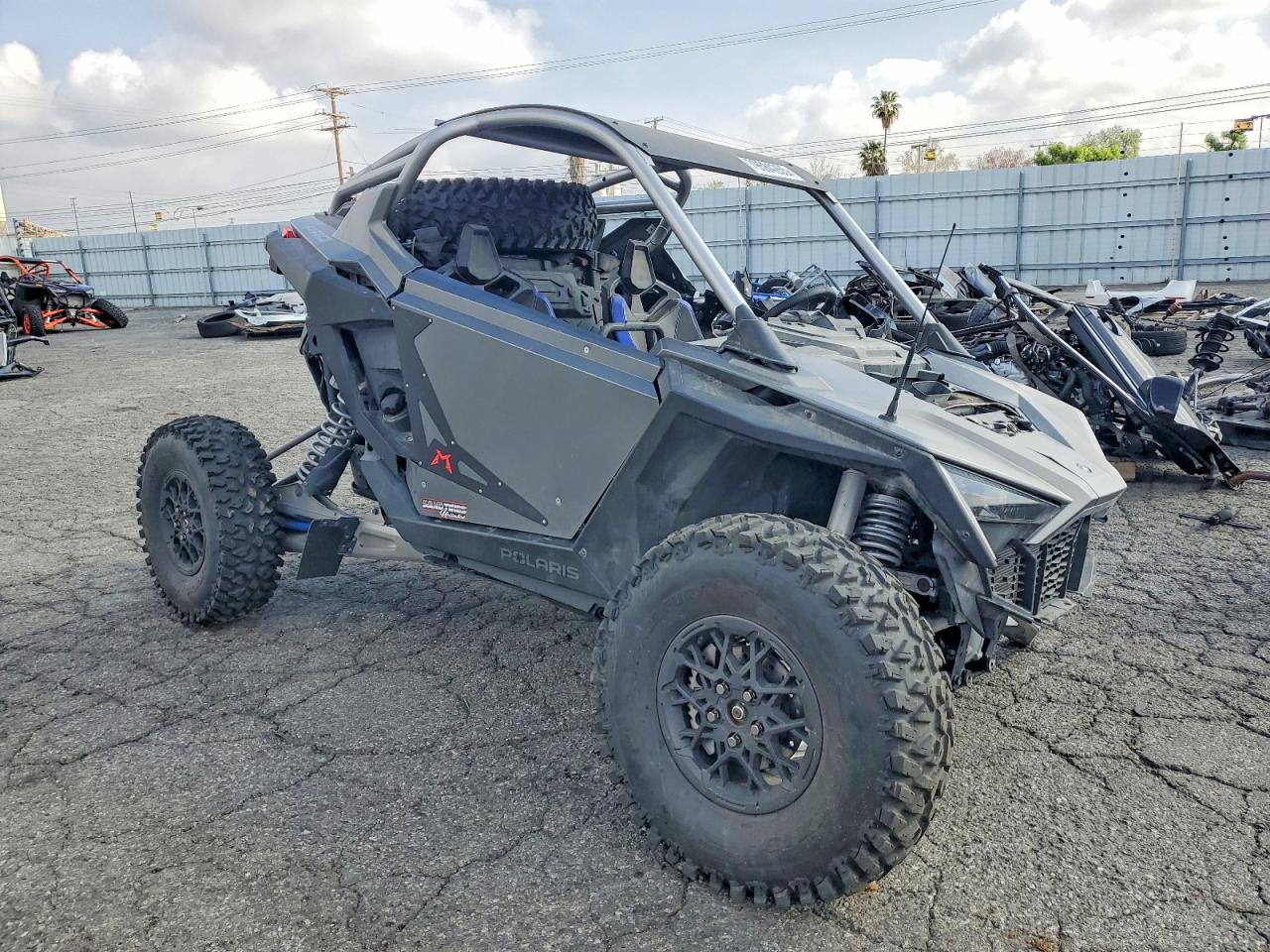 Salvage Polaris RZR Image