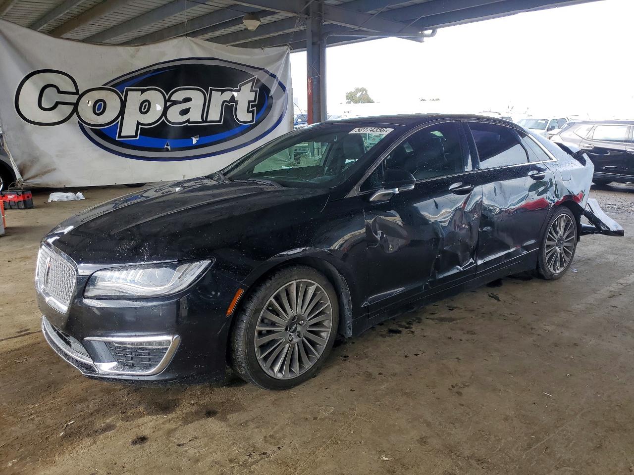 Salvage Lincoln MKZ Image